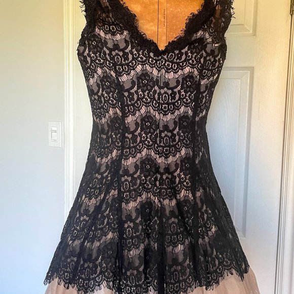 Party dress - Picture 2 of 3